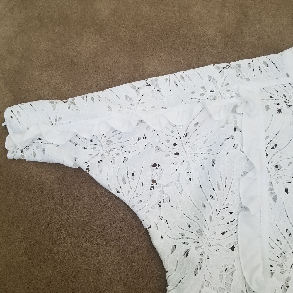 Topshop lace top - Picture 2 of 6